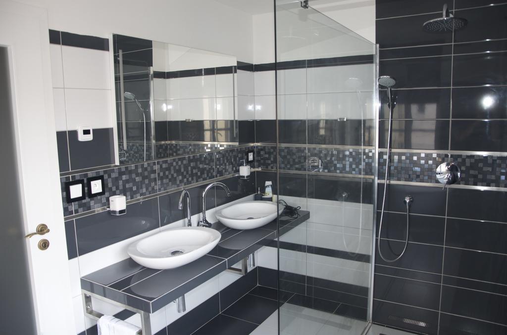 Apartments Corso Znojmo Luaran gambar